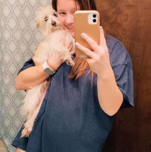 Meet your Posher, Makayla